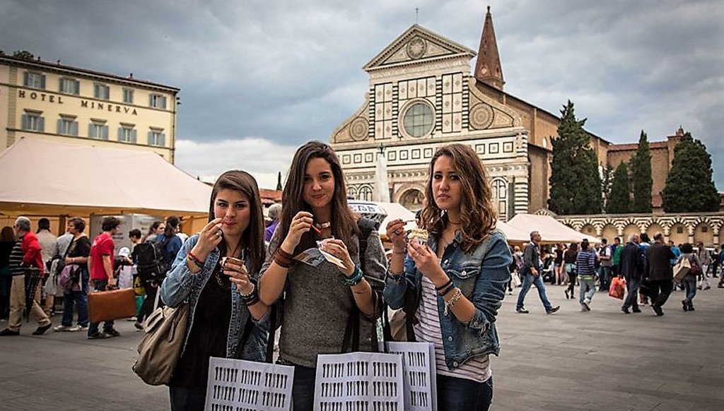 Girls enjoying an ice cream in Florence